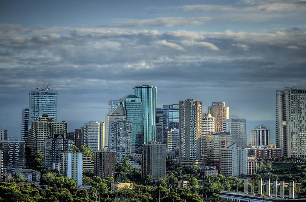 7 Best Places to Live in Alberta 2021 | Canada Buzz